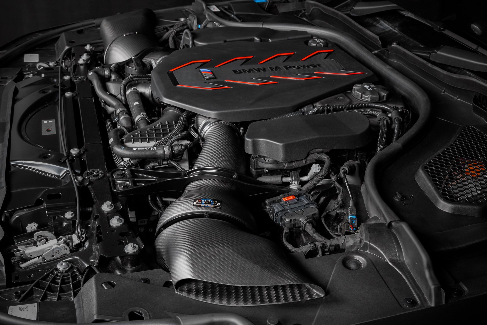 Впускна система для BMW G9X M5 (G90 / G99) - Eventuri Ukraine